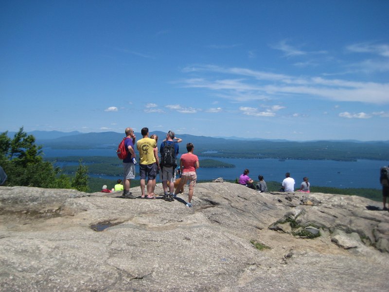 MtMajor (14).JPG - Most were enjoying the view.